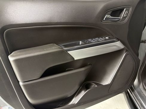 Used 2019 Chevrolet Colorado ZR2 image 15