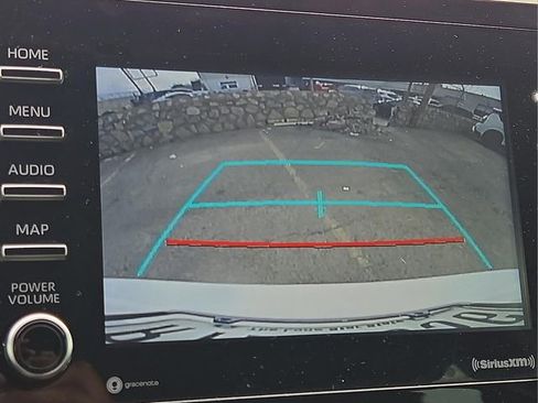 Used 2022 Toyota Camry SE image 28