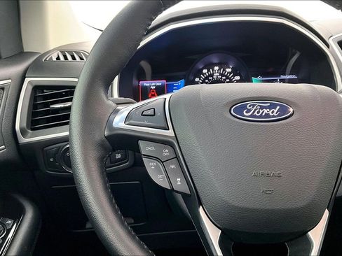 Used 2019 Ford Edge SEL w/ Equipment Group 201A image 25