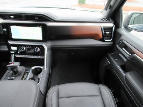 Used 2024 GMC Sierra 1500 Denali image 17