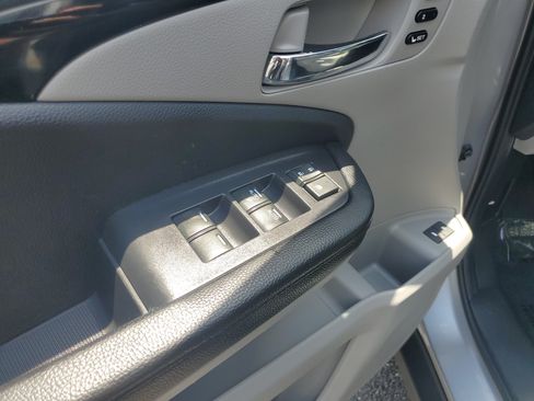 Used 2019 Honda Pilot Touring image 24