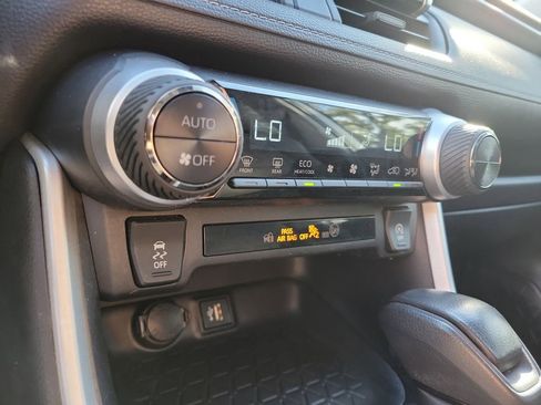 Used 2023 Toyota RAV4 XLE image 21