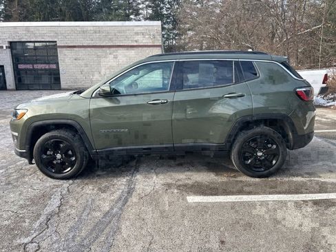 Certified 2021 Jeep Compass Latitude image 2