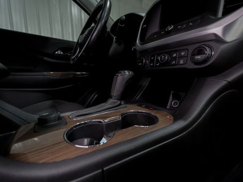 Used 2018 GMC Acadia SLE w/ LPO, Floor Liner Package image 20