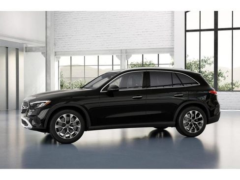 Certified 2025 Mercedes-Benz GLC 350e 4MATIC image 36
