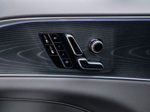 New 2026 Cadillac Lyriq Luxury image 13