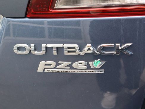 Used 2017 Subaru Outback 2.5i Limited w/ Popular Package #5 AWD/4WD image 28