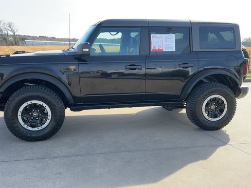 Used 2023 Ford Bronco Badlands image 5
