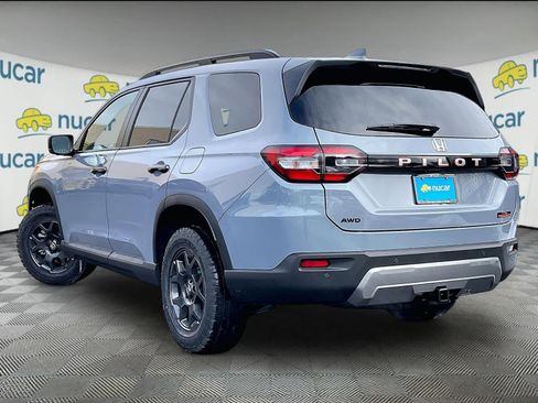 New 2026 Honda Pilot TrailSport image 5