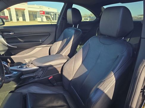 Used 2016 BMW M235i Coupe w/ Technology Package image 15
