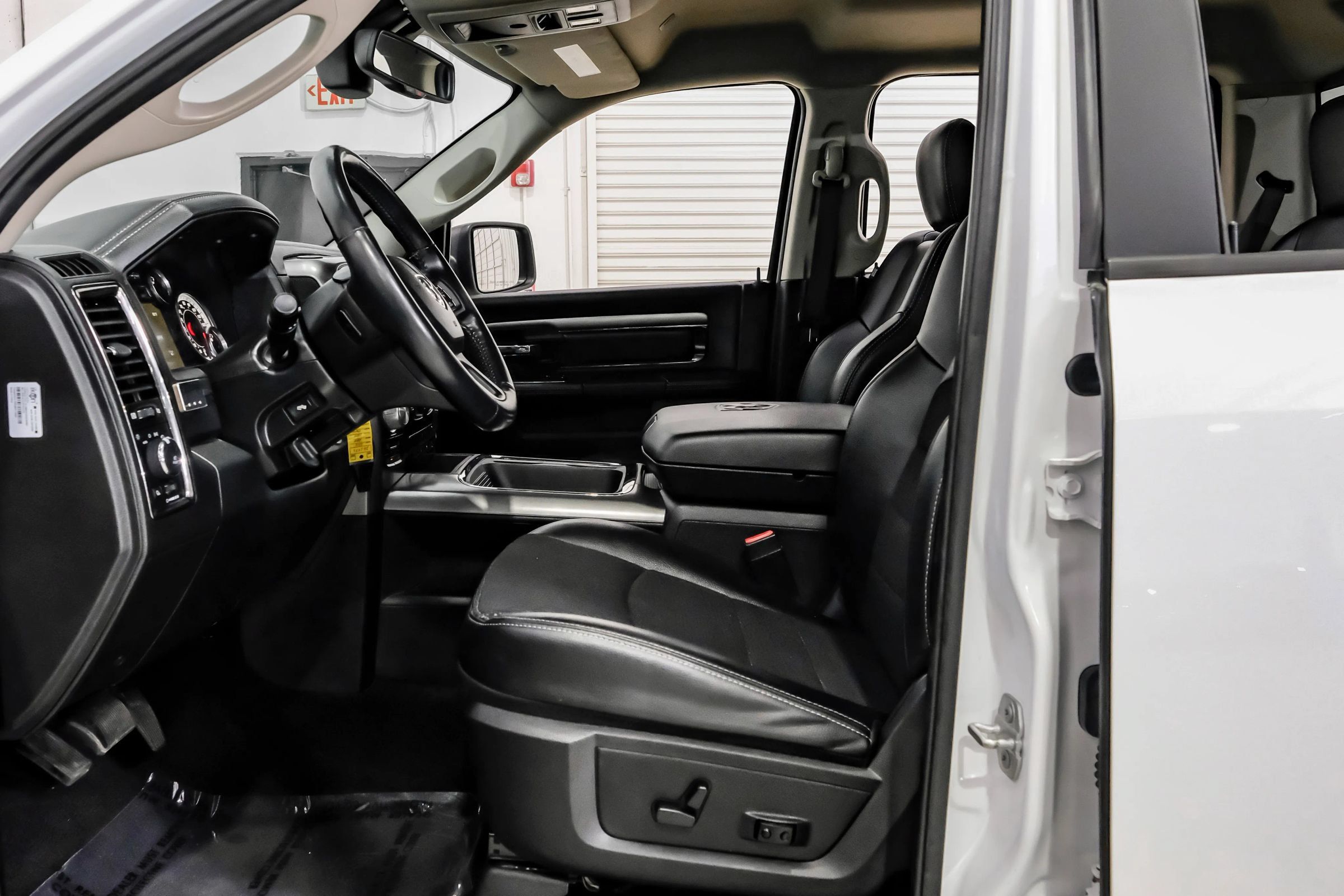 Used 2018 RAM 1500 Sport w/ Quick Order Package 26Q Night AWD/4WD image 18
