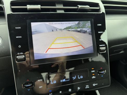 Used 2022 Hyundai Santa Cruz SEL Premium AWD/4WD image 12