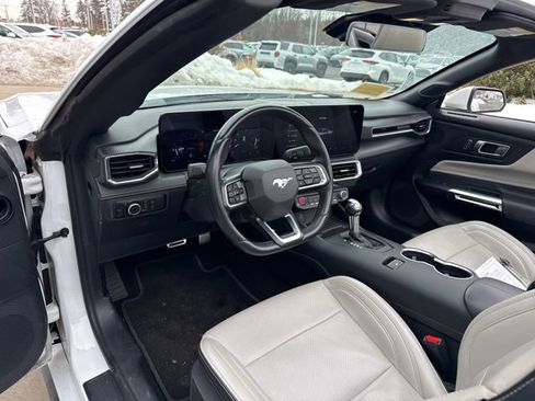Used 2024 Ford Mustang Premium image 30