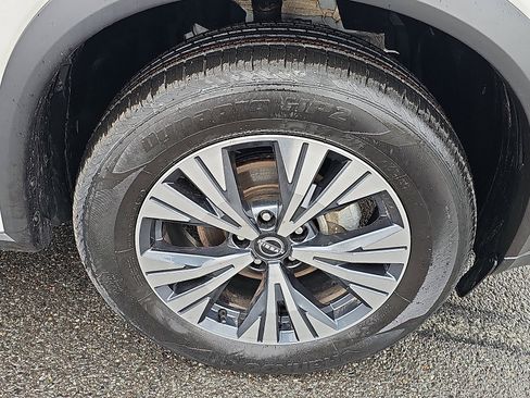 Certified 2023 Nissan Rogue SV image 8