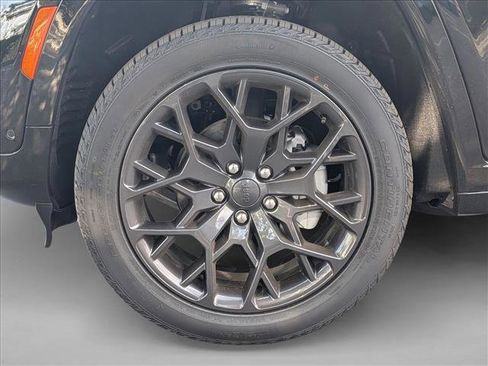 New 2025 Jeep Grand Cherokee Summit image 10