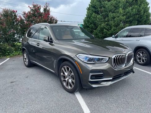 Used 2022 BMW X5 xDrive40i w/ Executive Package AWD/4WD image 7