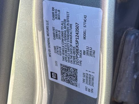 Used 2023 GMC Canyon Elevation w/ Elevation Premium Package RWD image 54