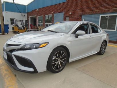 Used 2023 Toyota Camry SE