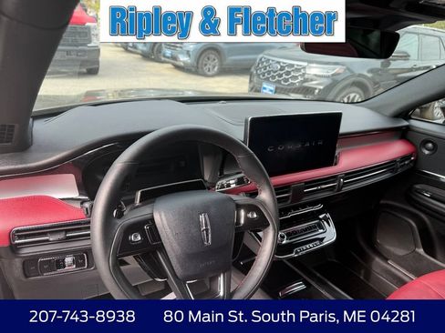 Used 2025 Lincoln Corsair Reserve w/ Equipment Group 202A AWD/4WD image 7