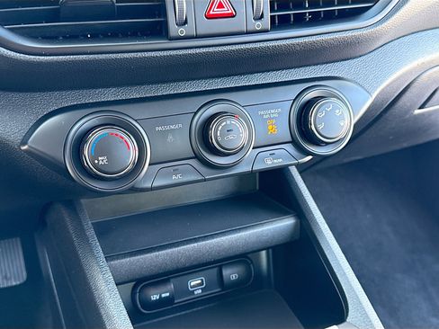 Used 2024 Kia Forte LXS image 10