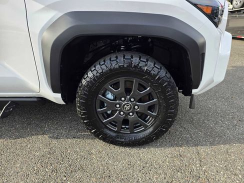 Certified 2025 Toyota 4Runner SR5 image 9