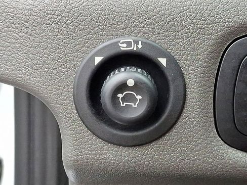 Used 2024 Ford Transit 350 XLT image 25