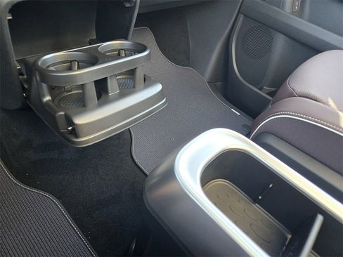 New 2025 Volkswagen ID. Buzz Pro S Plus image 16