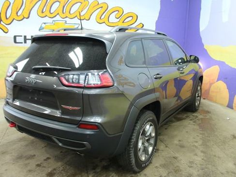 Used 2019 Jeep Cherokee Trailhawk w/ Comfort & Convenience Group image 8