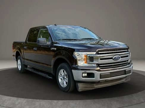 Used 2019 Ford F150 XLT image 3