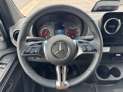 New 2025 Mercedes-Benz Sprinter 3500 image 22