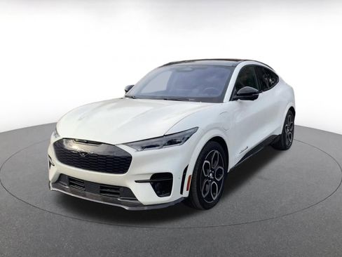 Used 2023 Ford Mustang Mach-E GT image 7