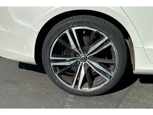 Used 2020 Volvo V60 T6 R-Design image 7