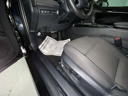 Used 2025 Toyota Camry LE w/ Convenience Package FWD image 12