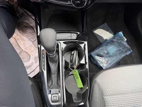 Used 2024 Chevrolet Trax LT w/ Driver Confidence Package image 19