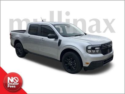 New 2024 Ford Maverick Lariat w/ Black Appearance Package