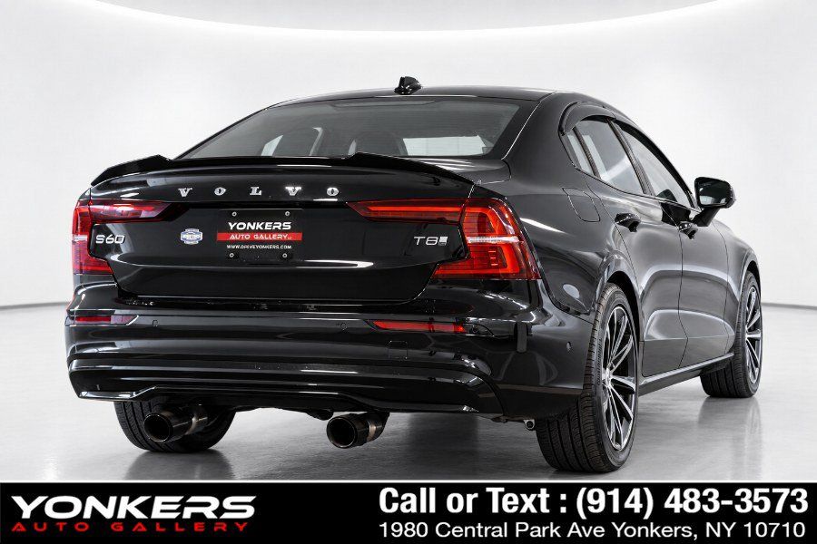 Used 2025 Volvo S60 T8 Plus AWD/4WD image 7