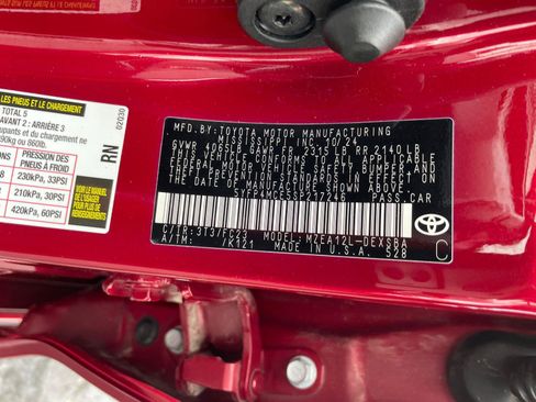 Certified 2025 Toyota Corolla SE image 30