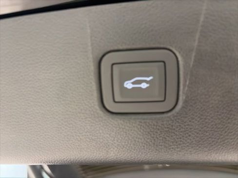 New 2026 Chevrolet Blazer LT w/ Convenience Package FWD image 15