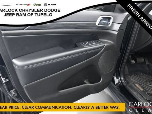 Used 2020 Jeep Grand Cherokee Laredo AWD/4WD image 14