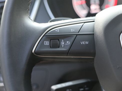 Certified 2025 Audi Q5 2.0T Premium w/ Convenience Plus Package image 18