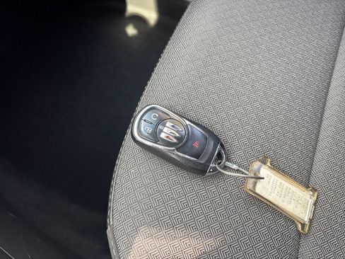 Used 2025 Buick Encore GX Preferred FWD image 21