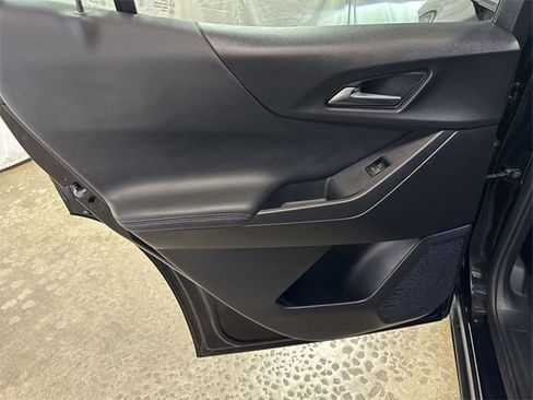 Used 2026 Chevrolet Equinox LT image 23