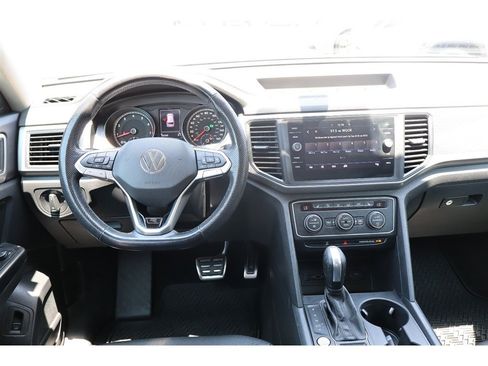 Used 2021 Volkswagen Atlas SE FWD image 27