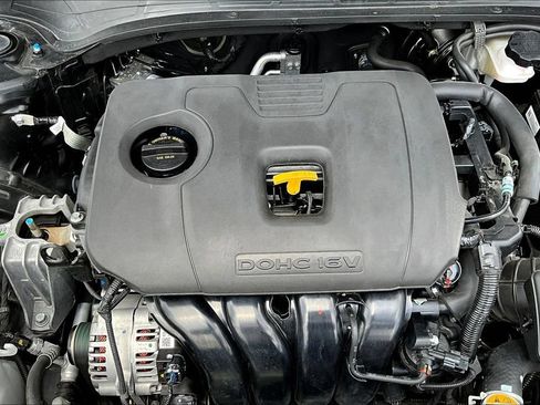 Used 2024 Kia Forte LXS FWD image 28