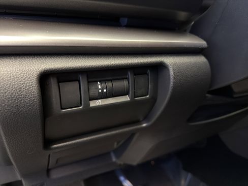 Certified 2024 Subaru Impreza 2.0i image 14