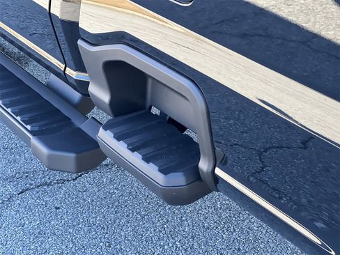 New 2026 Ford F350 Lariat w/ Black Appearance Package image 31