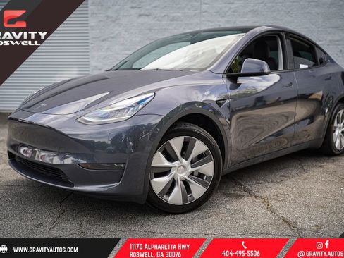 Used 2023 Tesla Model Y Long Range image 1