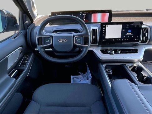 Certified 2025 Ford Expedition Max Active AWD/4WD image 5