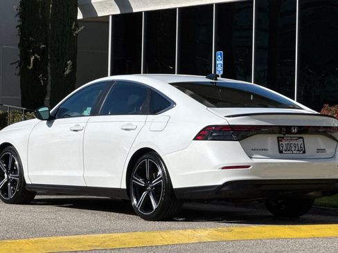 Used 2024 Honda Accord Sport image 6