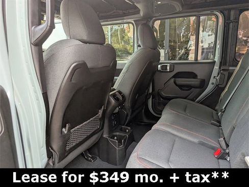 Used 2024 Jeep Wrangler Unlimited Rubicon w/ Convenience Group image 11